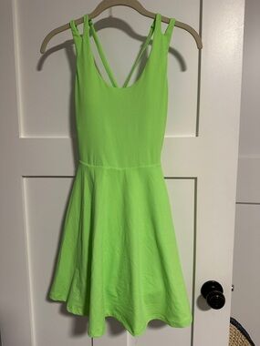 Fabletics Neon Lime Active Top